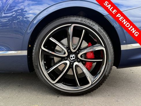 Used 2023 Bentley Continental GT Azure image 18
