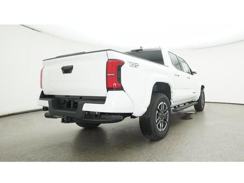 Used 2024 Toyota Tacoma TRD Sport image 25