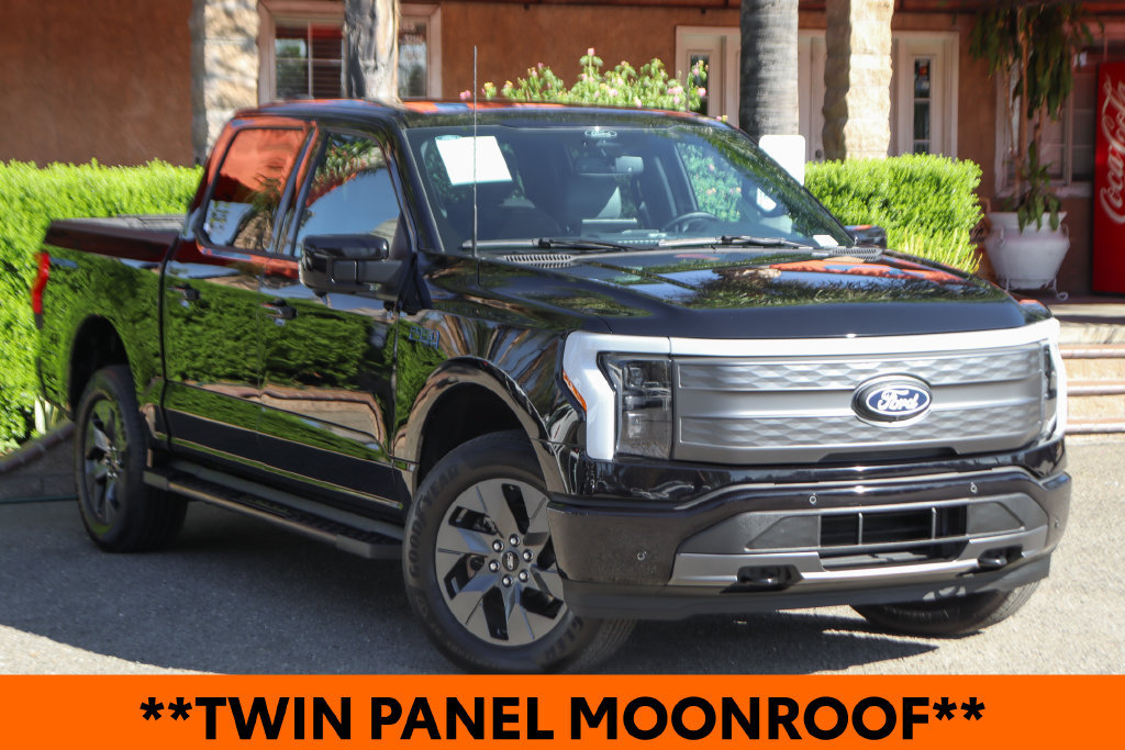 Used 2025 Ford F150 Lightning Lariat AWD/4WD image 2