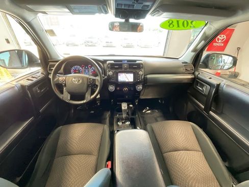Used 2018 Toyota 4Runner TRD Off-Road AWD/4WD image 7