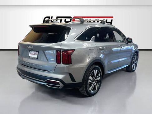 Used 2022 Kia Sorento SX Prestige w/ Panoramic Sunroof Package AWD/4WD image 7