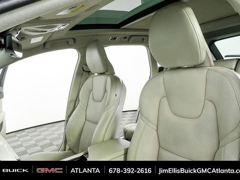 Used 2019 Volvo V90 T5 Inscription w/ Protection Package Premier image 6