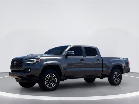 Used 2023 Toyota Tacoma TRD Sport w/ Black Out Package (TMS) AWD/4WD image 2