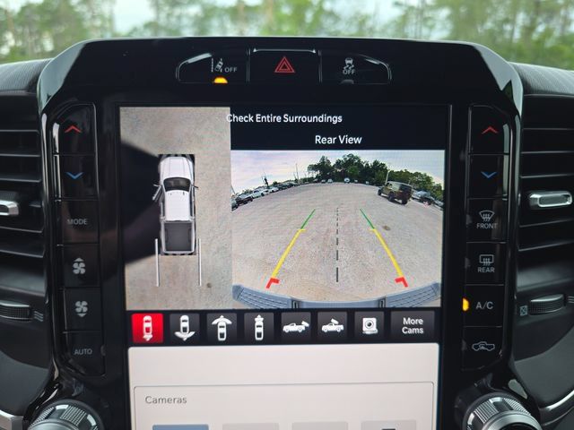 New 2026 RAM 3500 Big Horn AWD/4WD image 18