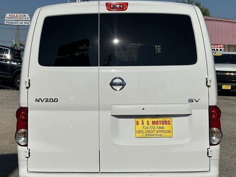 Used 2021 Nissan NV200 SV w/ Back Door Glass Package image 2