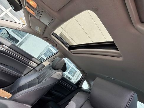 Used 2019 Honda Accord EX-L image 10