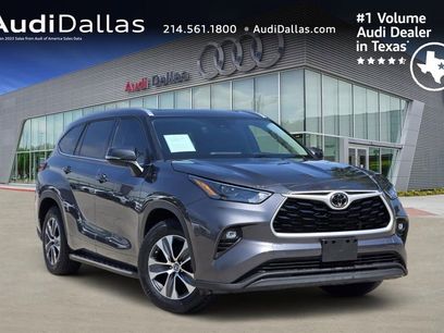 Used 2022 Toyota Highlander XLE