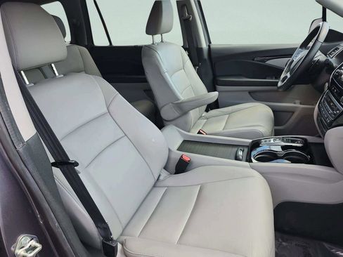 Used 2020 Honda Pilot Touring image 31