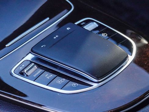 Certified 2022 Mercedes-Benz E 350 E 350 image 22