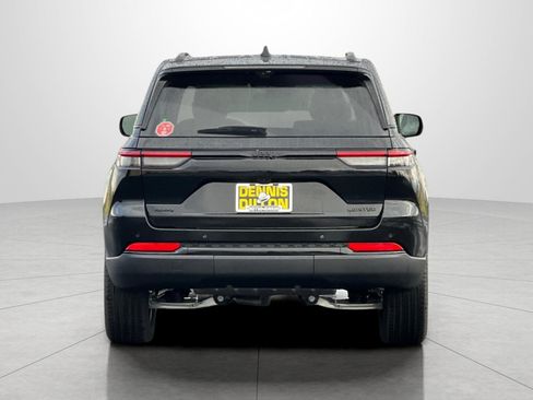 New 2025 Jeep Grand Cherokee Limited w/ Luxury Tech Group II image 6