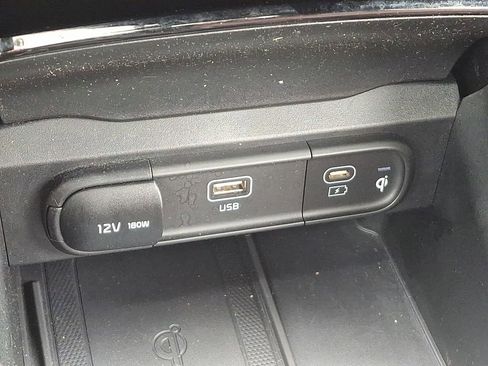 Used 2023 Kia Telluride EX w/ EX Captain's Chair Package FWD image 30