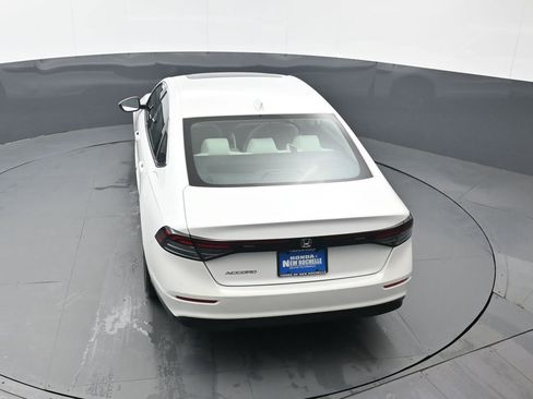 Used 2023 Honda Accord EX image 41