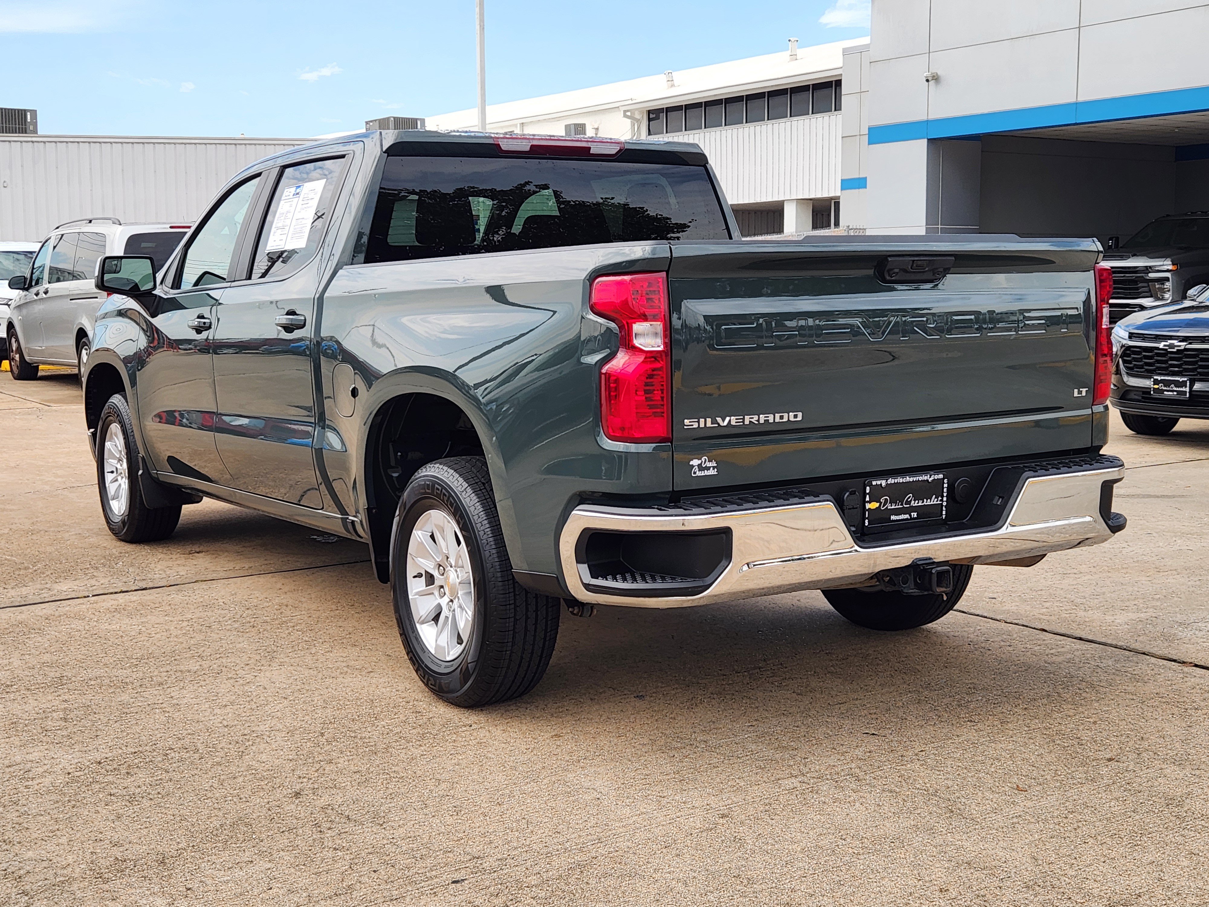 Certified 2025 Chevrolet Silverado 1500 LT RWD image 8