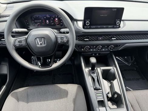 Certified 2025 Honda Accord SE image 12