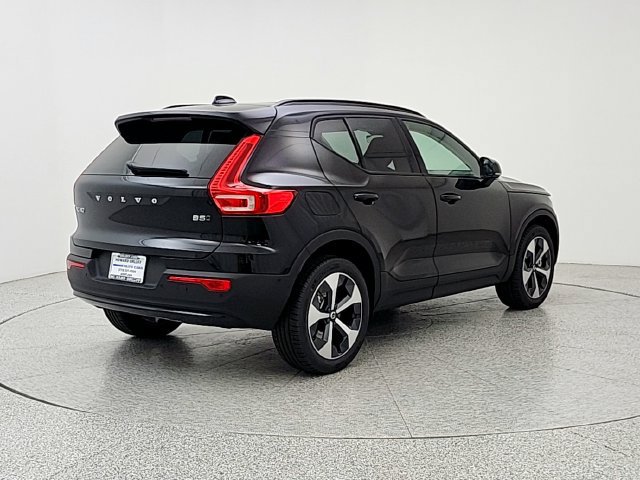 New 2026 Volvo XC40 B5 Plus w/ Protection Package Premier AWD/4WD image 5