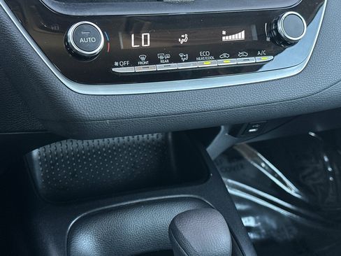 Certified 2024 Toyota Corolla LE w/ LE Convenience Package FWD image 18