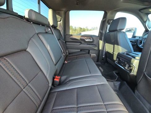 Used 2024 Chevrolet Silverado 3500 High Country w/ High Country Premium Package image 14