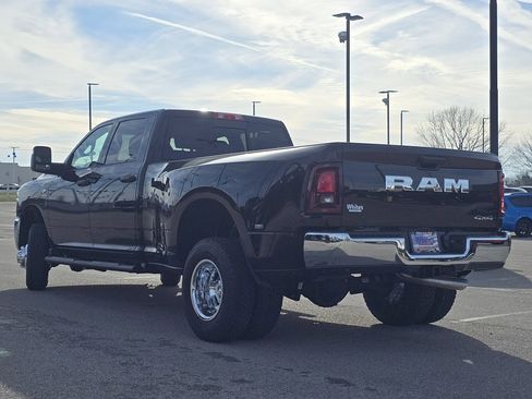 New 2026 RAM 3500 Tradesman image 19