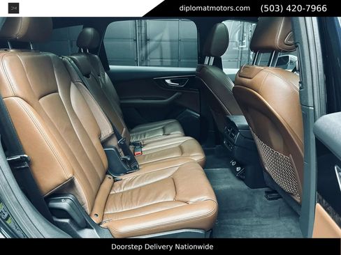 Used 2017 Audi Q7 3.0T Premium Plus w/ Premium Plus Package AWD/4WD image 17