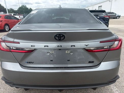 Used 2026 Toyota Camry SE FWD image 5