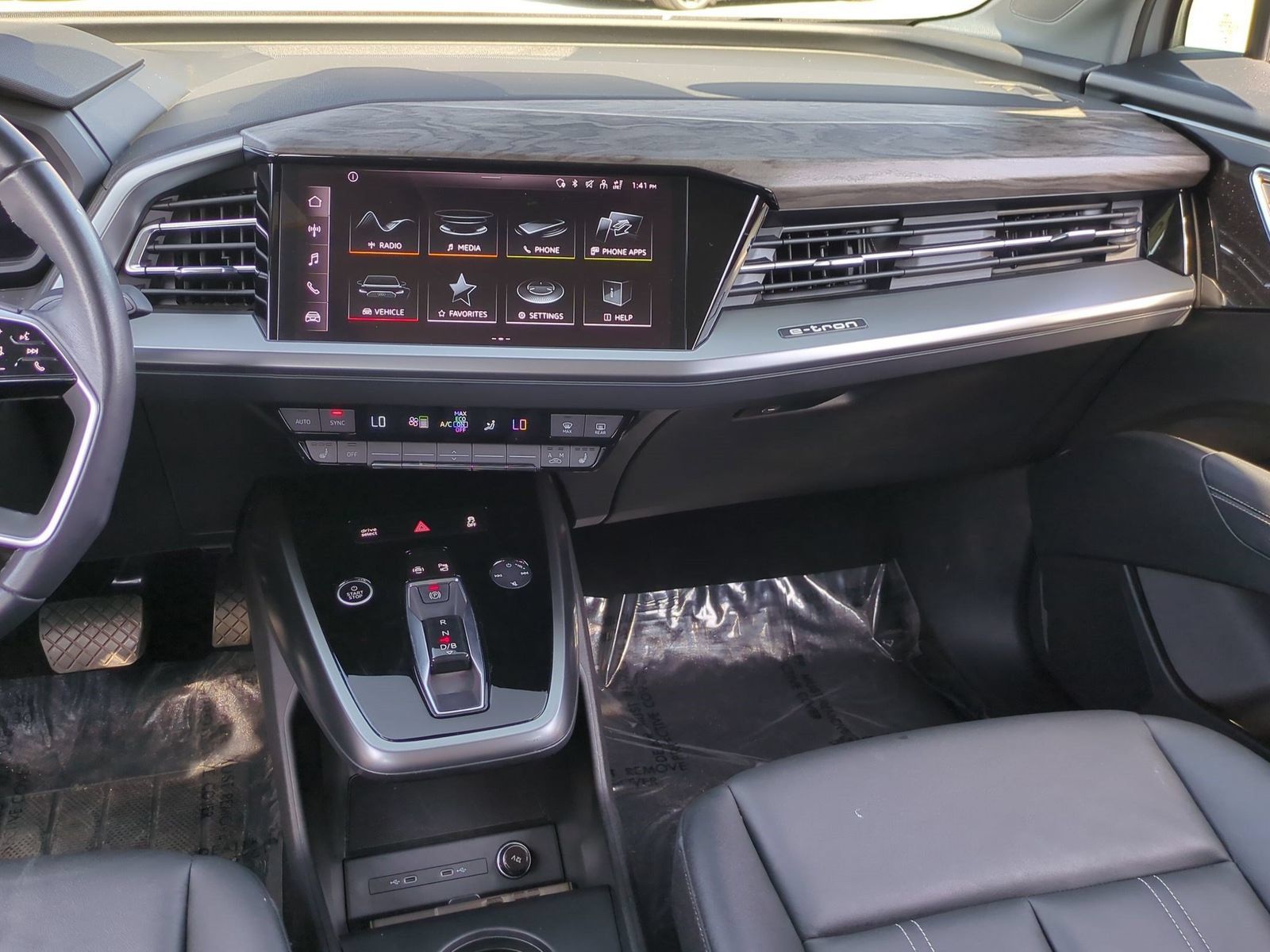 Used 2023 Audi Q4 e-tron Premium w/ Convenience Package AWD/4WD image 8