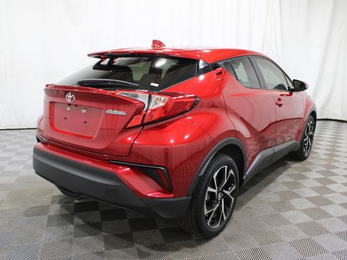Used 2021 Toyota C-HR XLE image 29