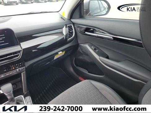 New 2026 Kia Seltos S FWD image 16
