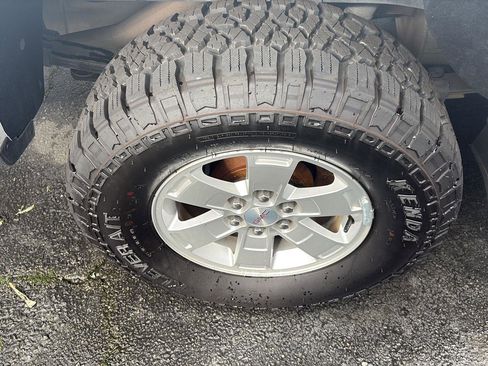 Used 2020 GMC Canyon W/T w/ Convenience Package image 13