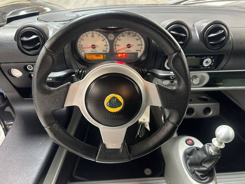 Used 2005 Lotus Elise RWD image 13