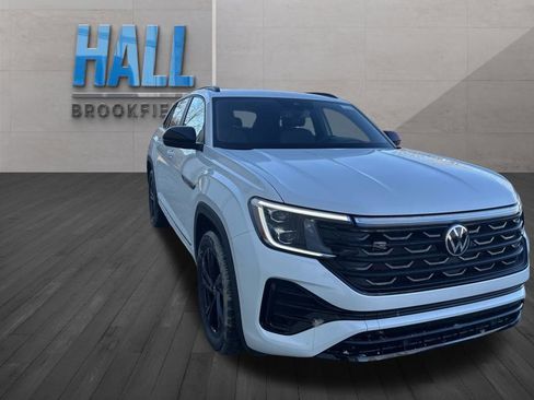 New 2026 Volkswagen Atlas Cross Sport SEL R-Line image 7