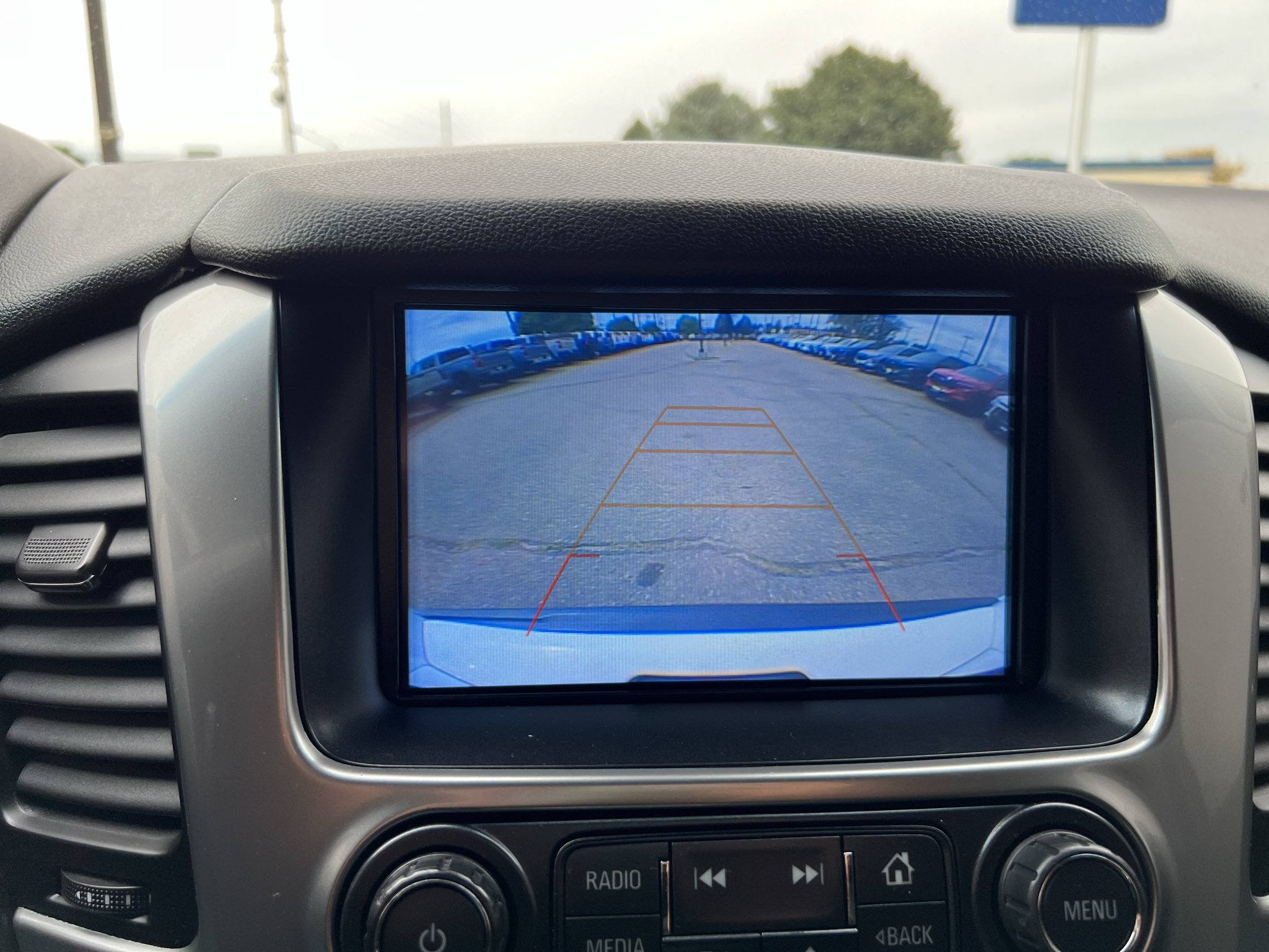 Used 2018 Chevrolet Tahoe Premier AWD/4WD image 33