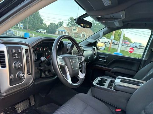 Used 2018 GMC Sierra 1500 SLE w/ SLE Value Package AWD/4WD image 9