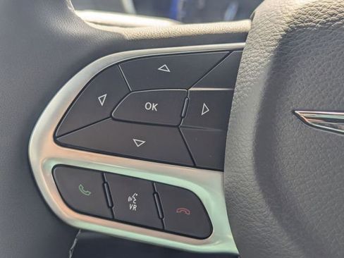 New 2026 Chrysler Pacifica Select FWD image 12