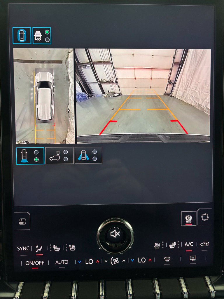 Used 2026 GMC Yukon XL AT4 AWD/4WD image 34