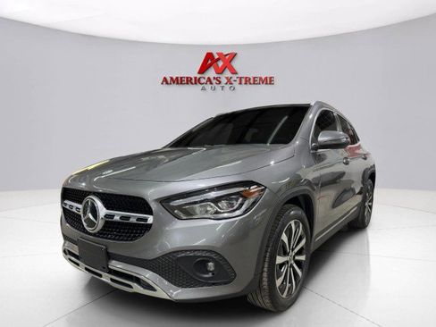 Used 2021 Mercedes-Benz GLA 250 4MATIC w/ Premium Package image 3