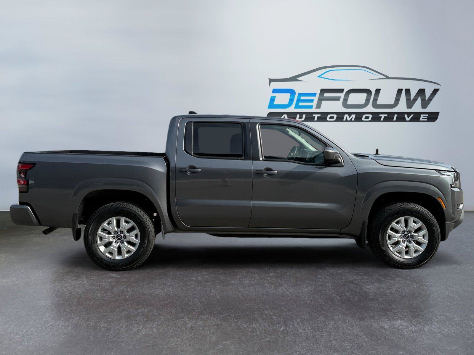 Used 2023 Nissan Frontier SV w/ Tow Package AWD/4WD image 2