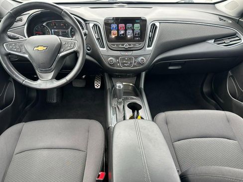 Used 2017 Chevrolet Malibu LT w/ Driver Confidence Package image 11
