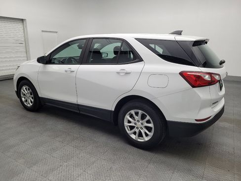 Used 2020 Chevrolet Equinox LS image 3