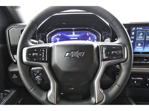 Used 2024 Chevrolet Silverado 1500 LT Trail Boss w/ Convenience Package II image 11