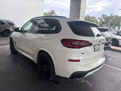 Used 2021 BMW X5 M50i w/ Executive Package AWD/4WD image 6