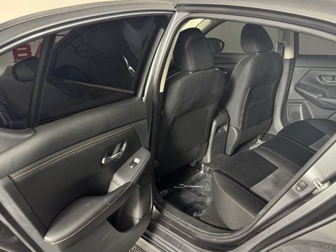 Used 2021 Nissan Sentra SR FWD image 25