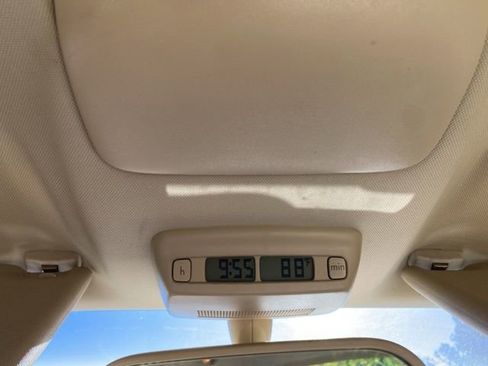 Used 2009 Volkswagen Beetle Coupe image 19