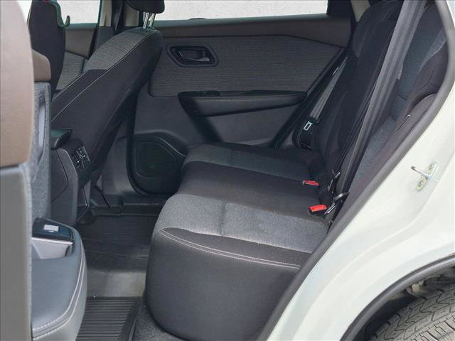 Used 2021 Nissan Rogue S FWD image 13