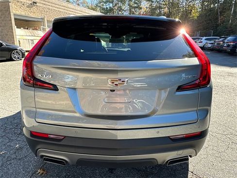 Used 2023 Cadillac XT4 Premium Luxury image 6