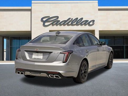 Used 2026 Cadillac CT5 V RWD image 3
