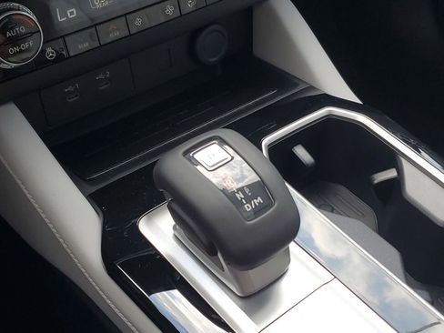 New 2026 Mitsubishi Outlander SEL AWD/4WD image 32