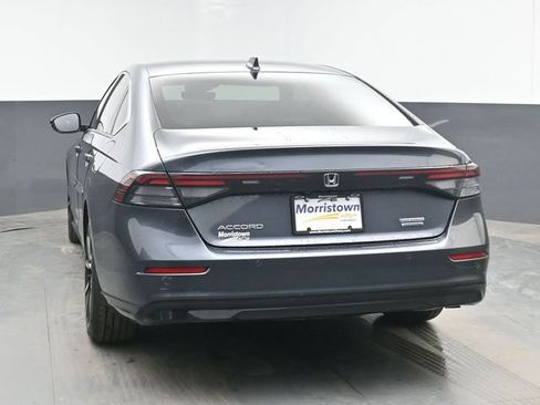 Used 2023 Honda Accord Touring image 12