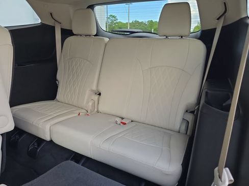 Certified 2023 Buick Enclave Avenir w/ Trailering Package, 5000 lbs. AWD/4WD image 16