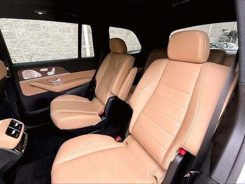 New 2026 Mercedes-Benz GLS 450 4MATIC image 10