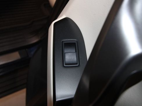 Used 2023 Lexus GX 460 Premium image 31